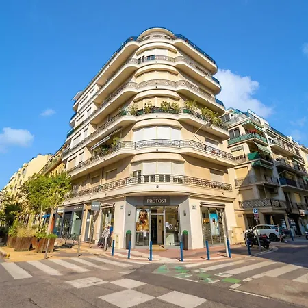 Rooftop At Palais De La Buffa - Happy Rentals-2