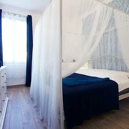 "Le Calypso" By Enjoynice, 2-Bedroom With Airco, Beach At 3 Min-2