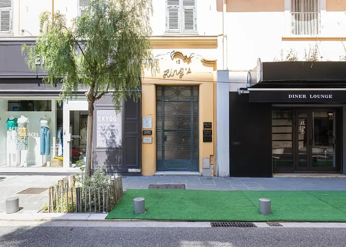 Feel Home - Alphonse Karr Nizza