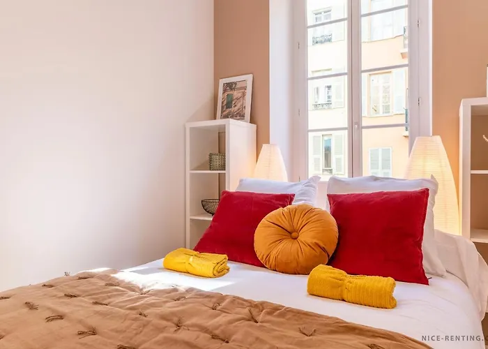 Nice Renting - Bavastro - Luxurious Loft - 2 Bedroom - Ac - Balcony - Trendy Neighborhood
