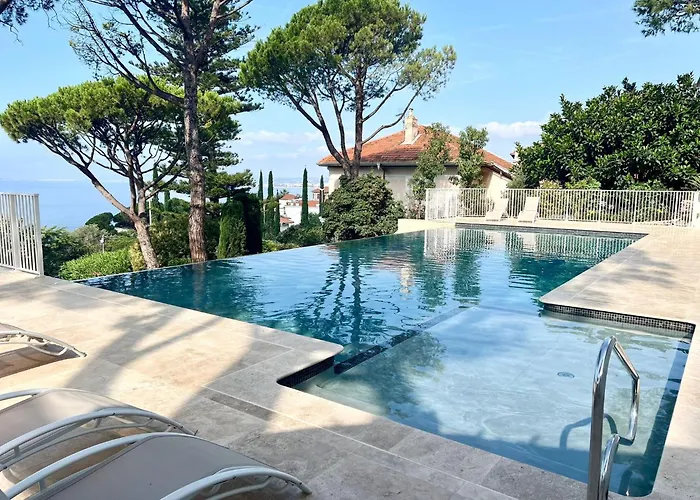 Ferienwohnung Prestige Mont Boron -Terrace -Sea View -2Br Nizza