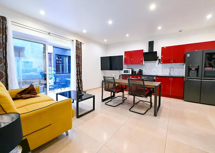 Grand Loft A Deux Pas De La Mer N1 Nizza