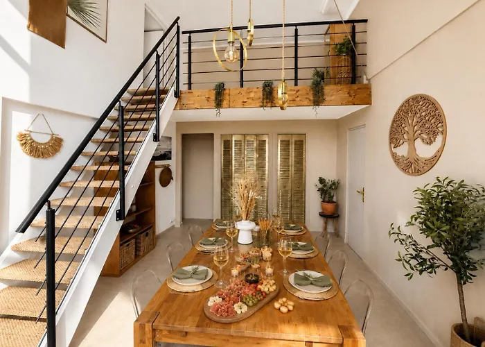 Spacious Loft, Duplex, Old Town, 3 Bedrooms - Easy Check-In Nizza