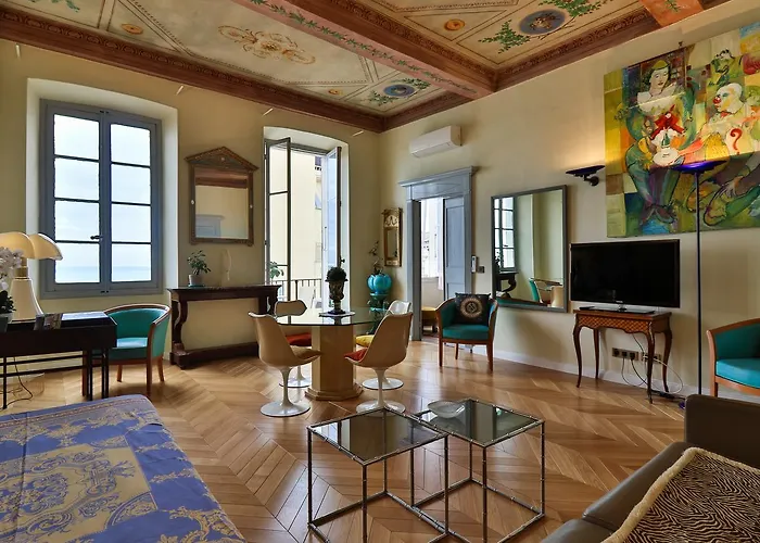 Ferienwohnung Palais Hongran De Fiana Nizza
