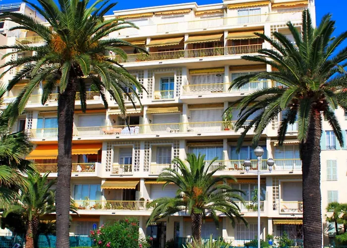 Beachfront Apartment Promenade Des Anglais Nizza